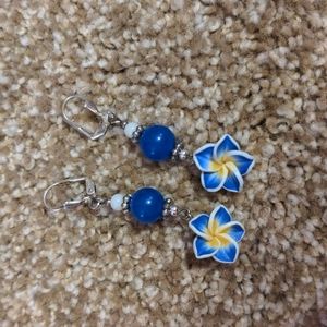 Flower blue earrings